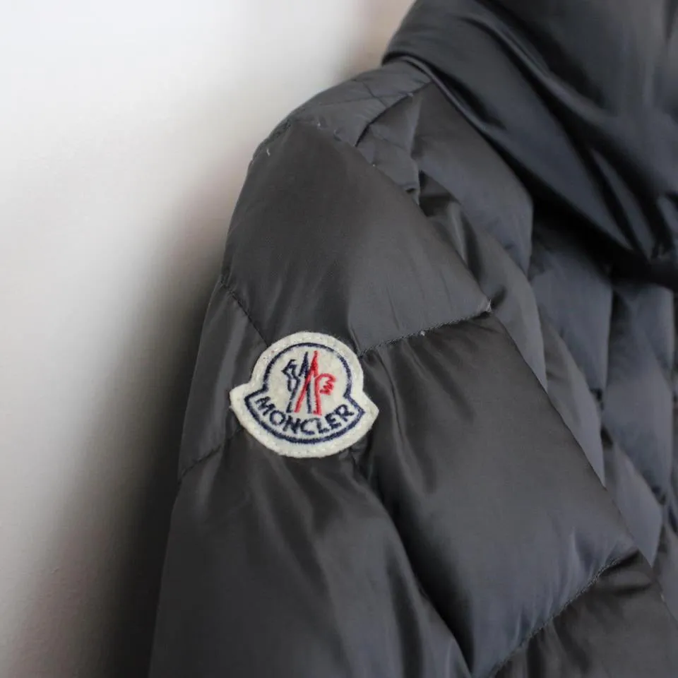 Moncler Mesnil Down Jacket Medium
