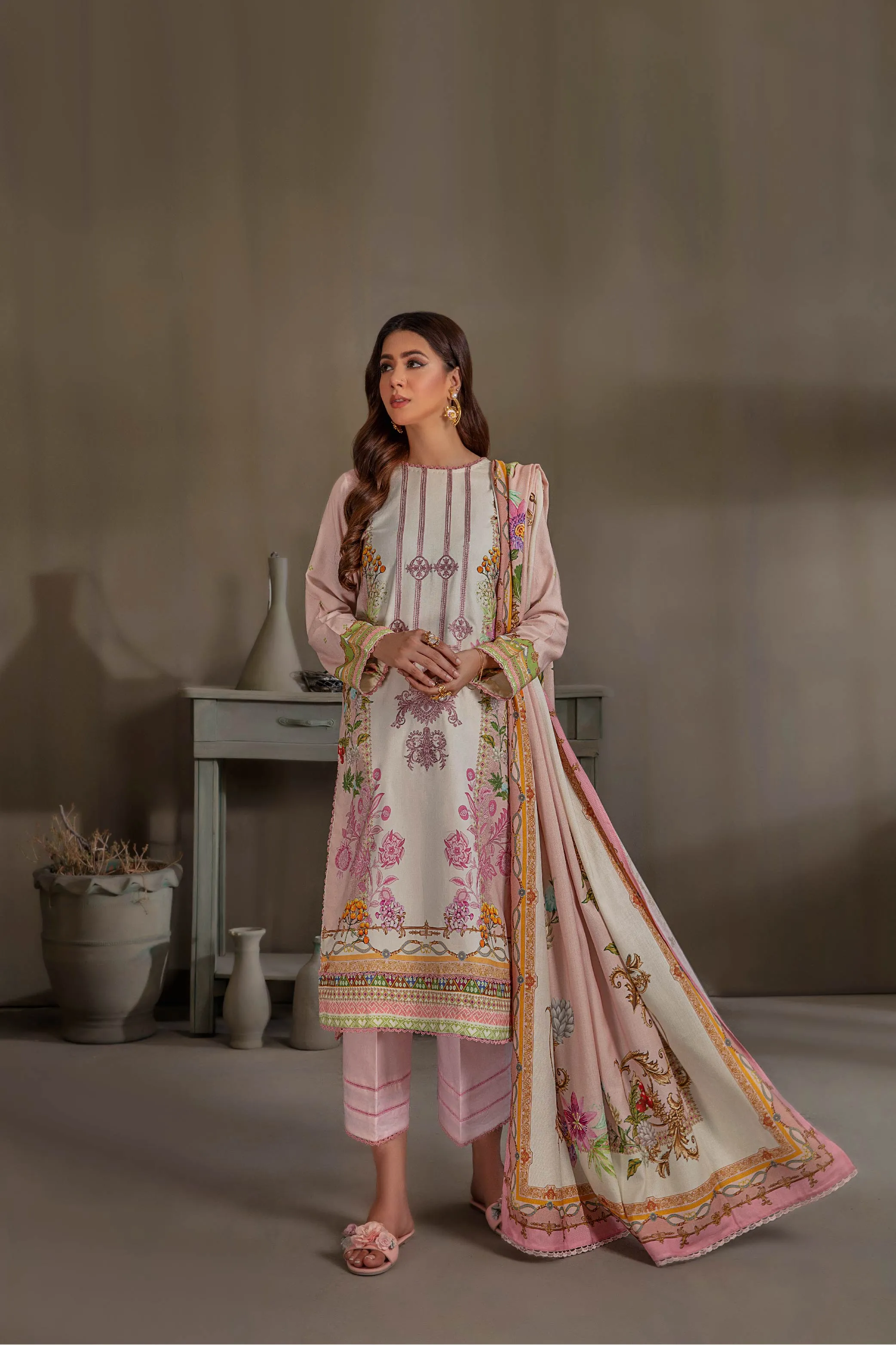 Sana & Samia by Lala Embroidered Woolen Print Collection – Vintage