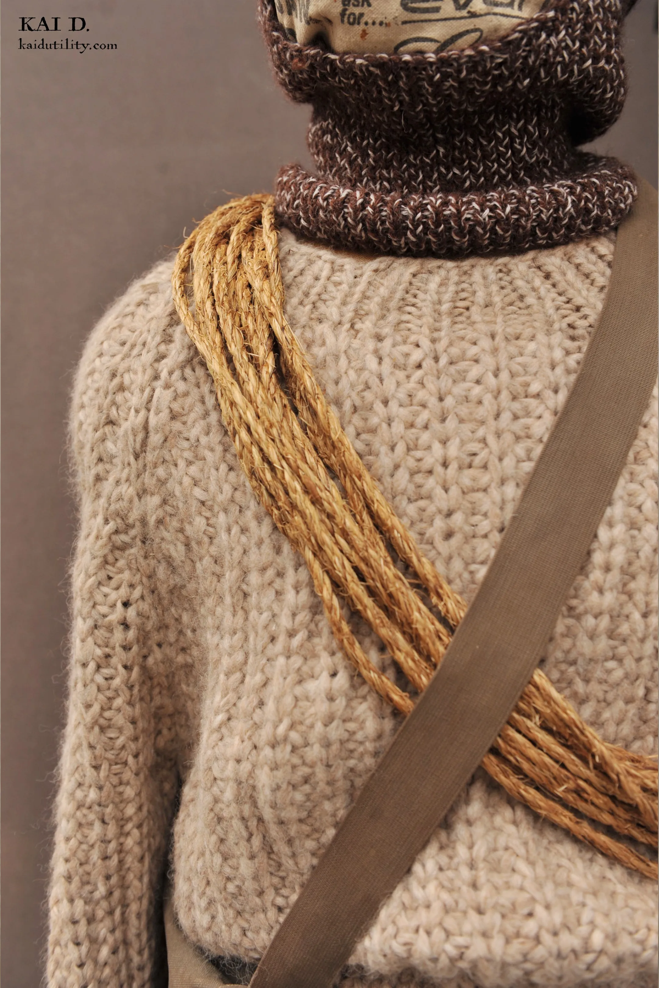 World Rover Hand Knit Sweater - Natural - M